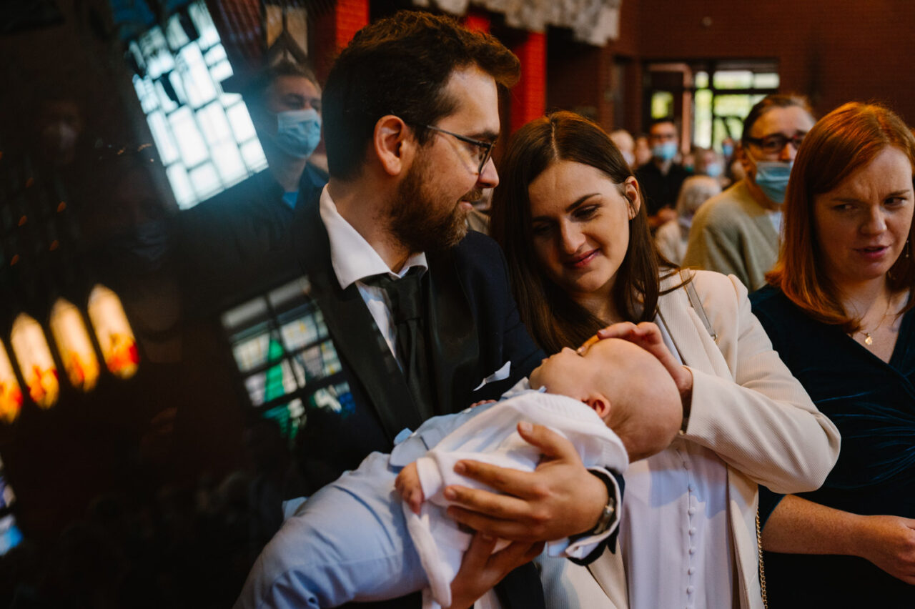 rodzice i dziecko - zdjęcia Chrztu w Lublinie