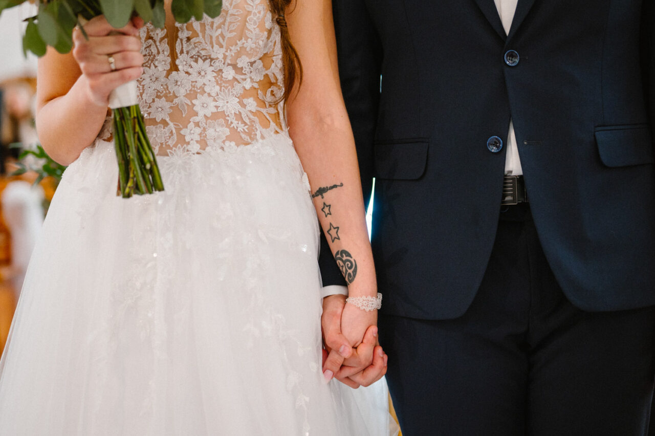 zdjęcia ślubne w kościele Świętej Rodziny w Lublinie