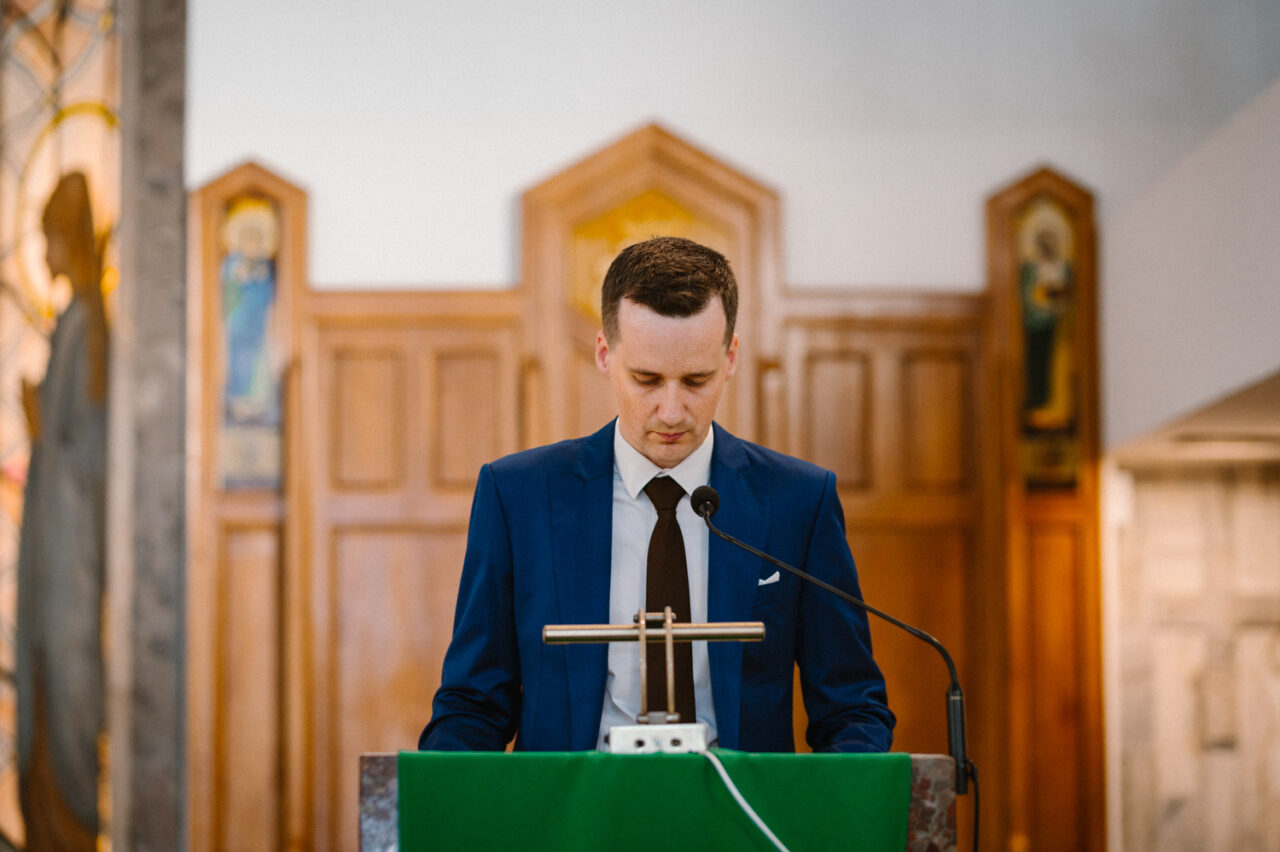 zdjęcia ślubne w kościele Świętej Rodziny w Lublinie