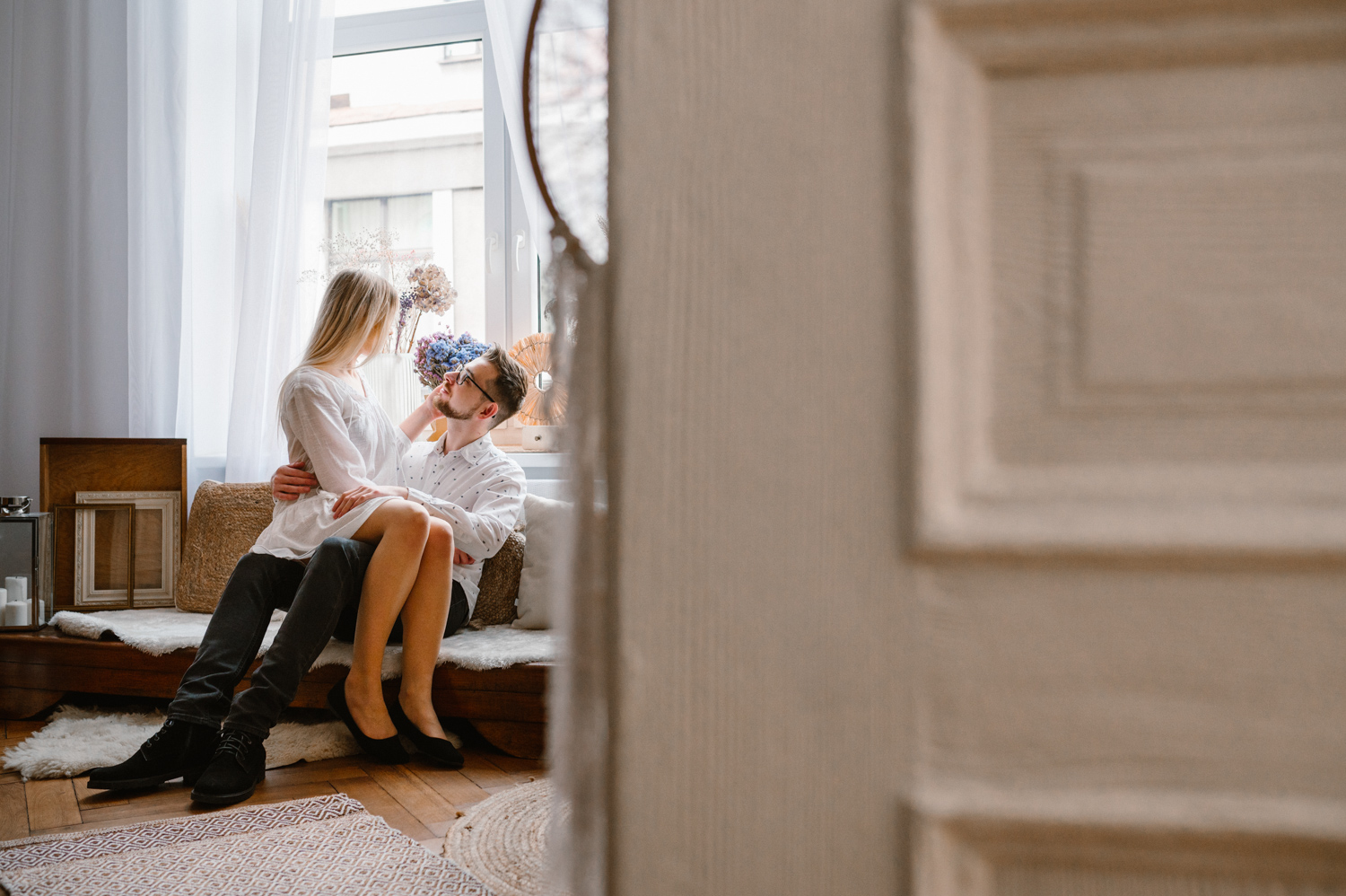 zakochani podczas sesji boho